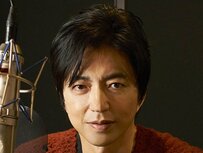 大沢たかお 筋肉すごすぎ！読書中のオフショットが「きゃー」「また体大きくなりました？」「知性と筋肉の二刀流」と反響