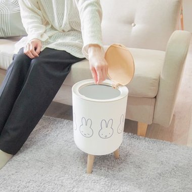 小物入れにもなる脚付きダストボックス(ミッフィー)