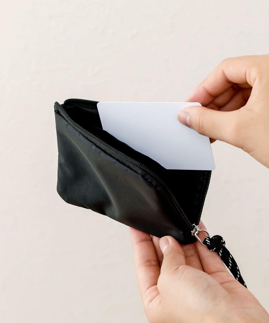 出所：パルグループ公式ファッション通販サイト 3COINS スキミング防止ウォレット