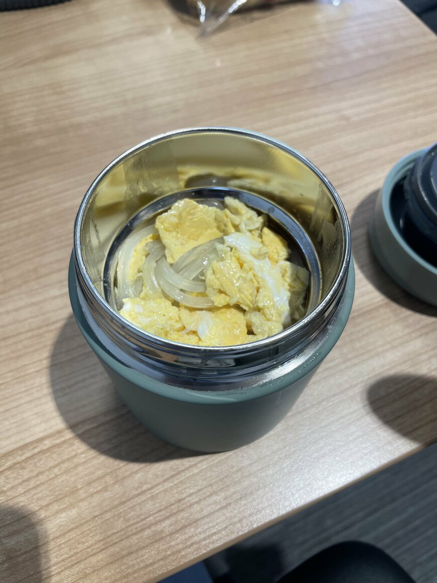 蓋を開けたスープジャー