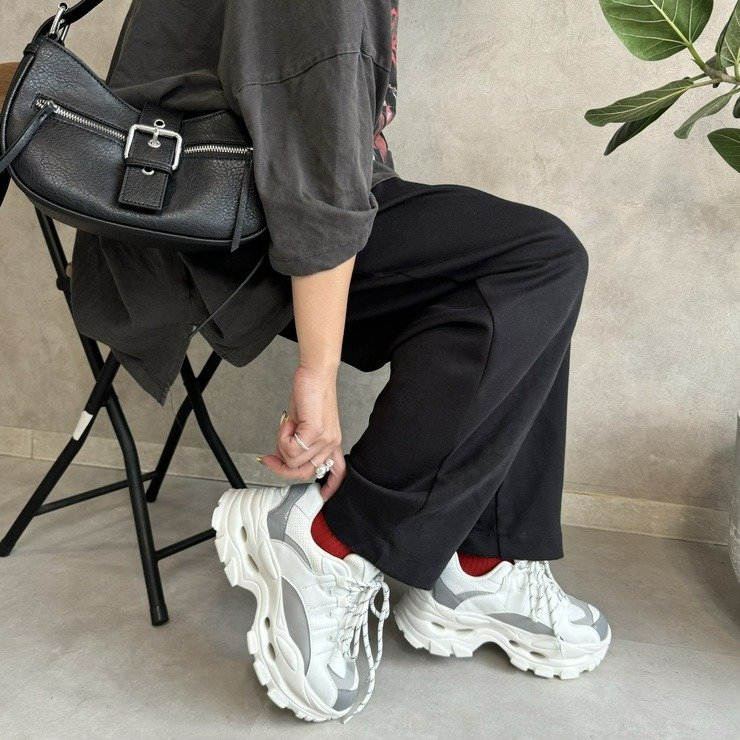 しまむら　レディース スニーカー（おなつ）