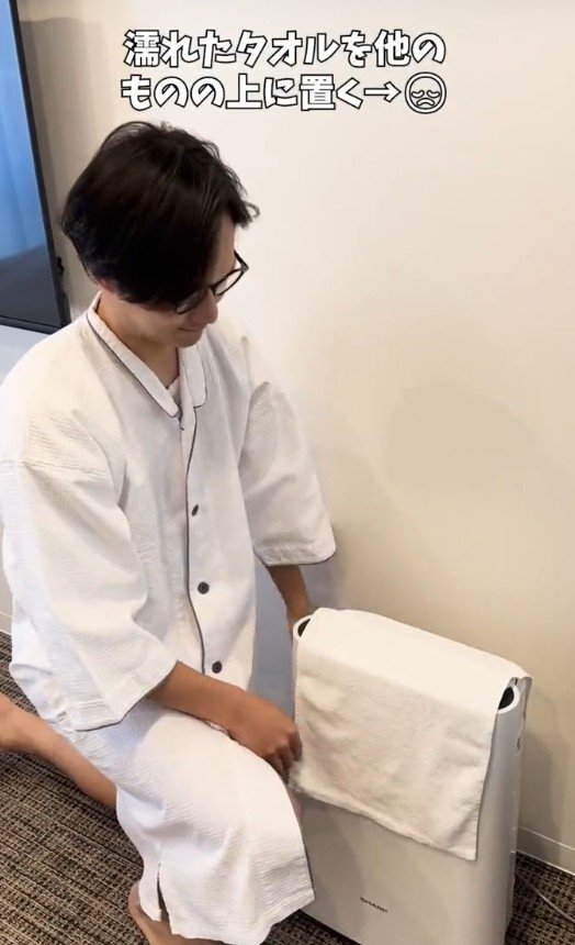 他の物の上に置くのはNGです!