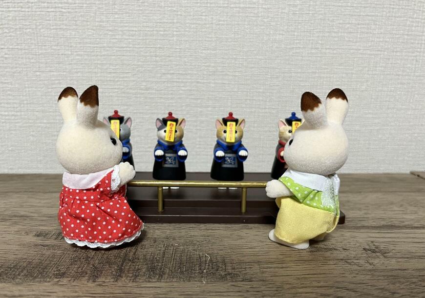 セリア、ミニチュアミュージアム展示台画像