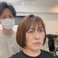 「美容師泣かせ」“三拍子”が揃う髪質の女性…ショートで美しくなった姿が話題！「新鮮です」と笑顔に