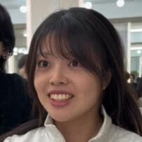 「生徒たちを驚かせたい」小学校の先生がショートに挑戦！「褒めてもらえる」と本人喜びの仕上がり！耳掛けが可愛いショートヘア