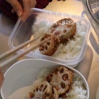 【夫弁当】彩り豊かな手作りおかず満載　手の込んだ「蓮根のはさみ揚げ弁当」がおいしそう…