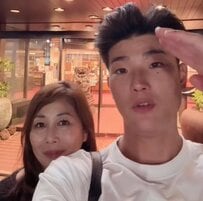 【21歳差夫婦】の「中国料理デート」お茶目な54歳妻＆スマートな33歳夫の振舞いにホッコリ