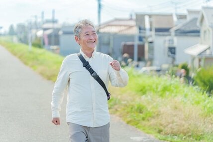 令和8年度【年金生活者支援給付金】9月1日から届く「はがき」、書くのは3つだけ。いつまでに出すと、いつ分から受け取れるか