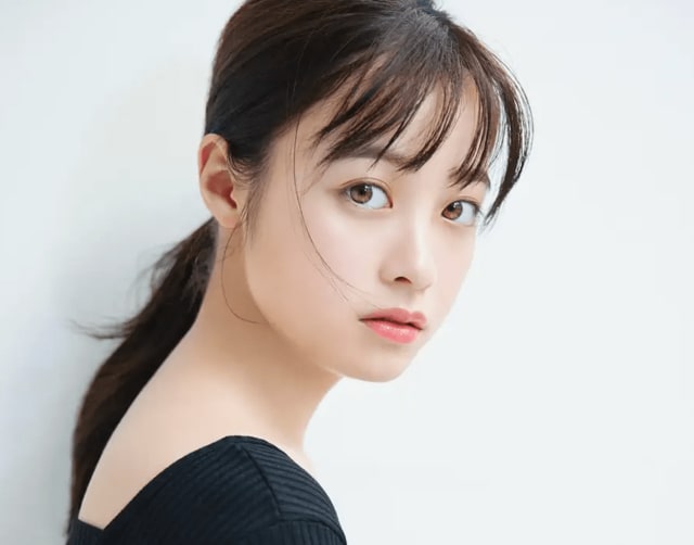 橋本環奈＆平祐奈＆内田理央、特攻服＆“ヤンキー座り”3ショットに「可愛いくてかっこいい」の声