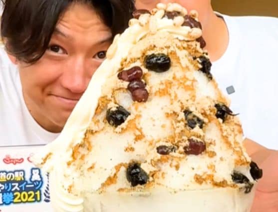 京都府の道の駅で味わう「黒豆きなこのかき氷」　総選挙1位のスイーツに「すごい高さ」「最後まで飽きない」
