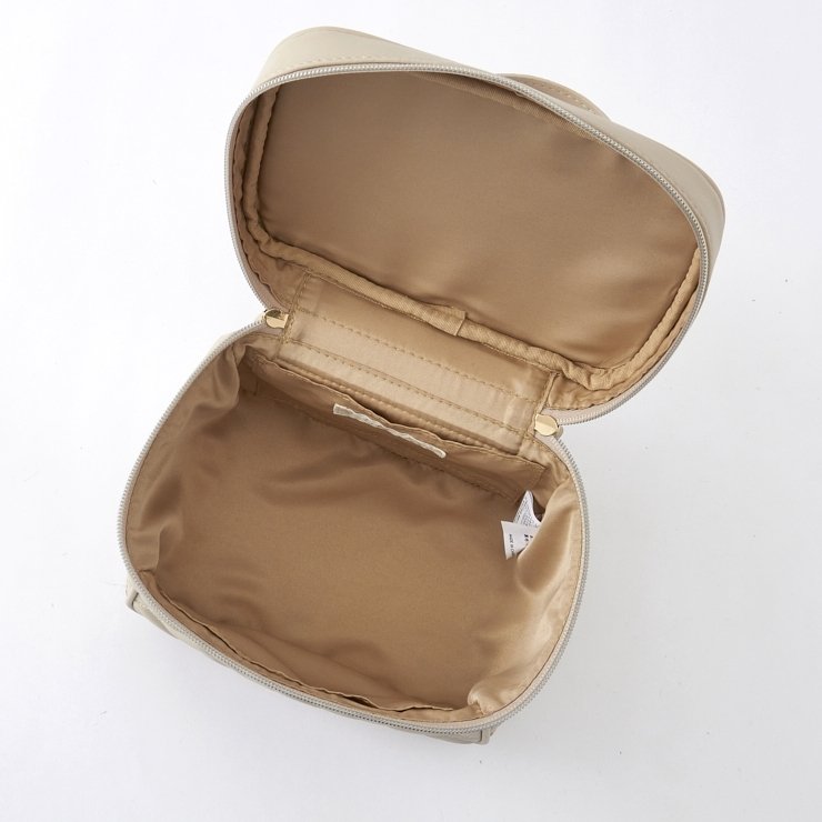 出所：しまむら　バニティ2WAYバッグ（anchan）