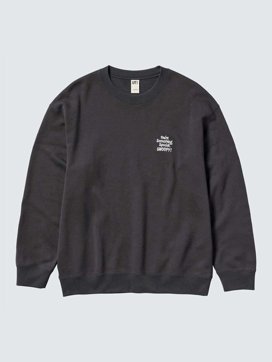 出所：ユニクロ公式　ピーナッツ スウェットシャツ
