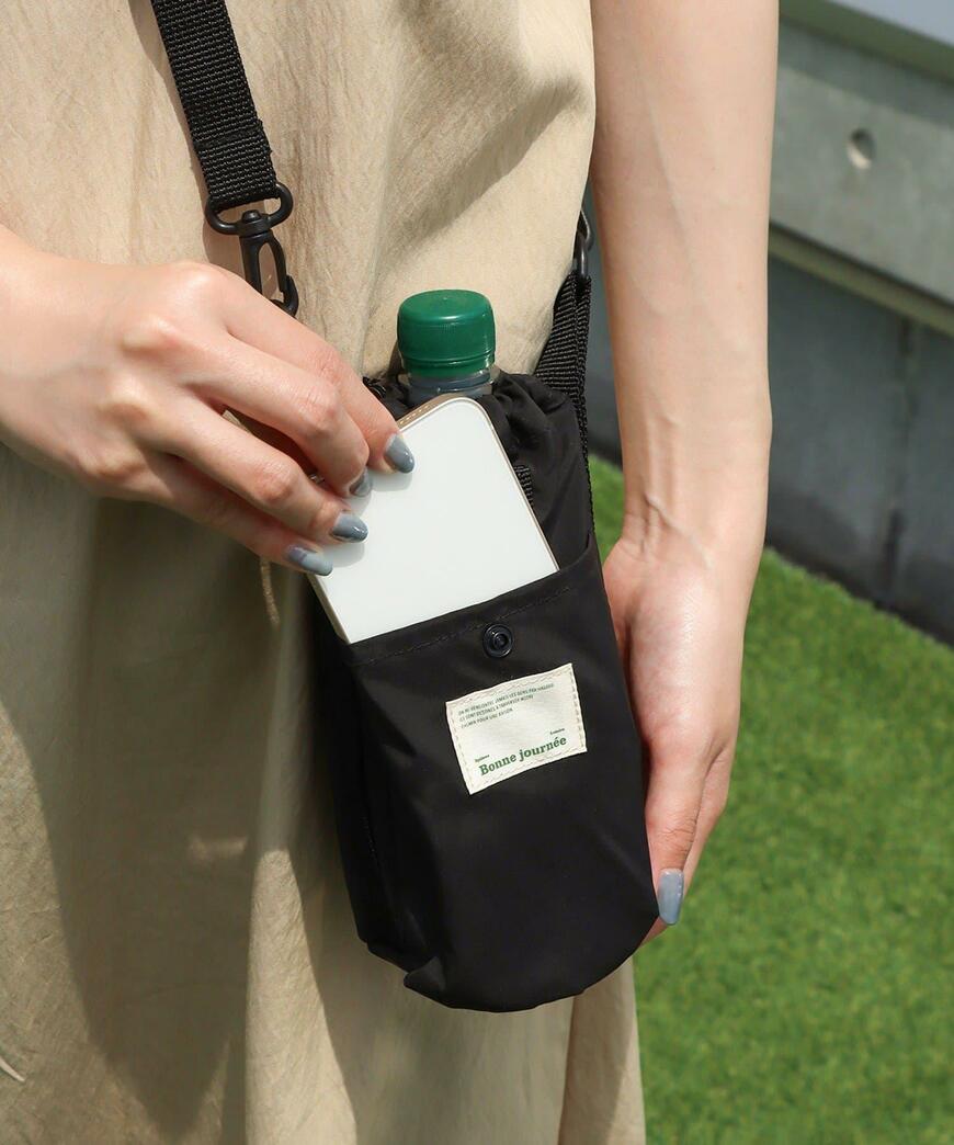 出所：パルグループ公式ファッション通販サイト 3COINS ボトルホルダー