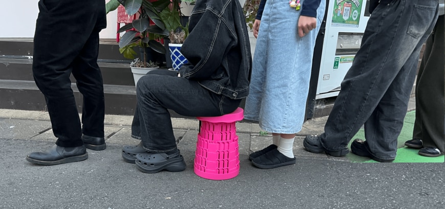 出所：さくらフォレスト株式会社　Panus（パナス）折りたたみ椅子