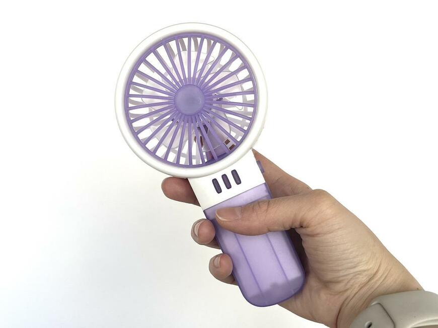 「扇風機（電池式、スタンド付き）」