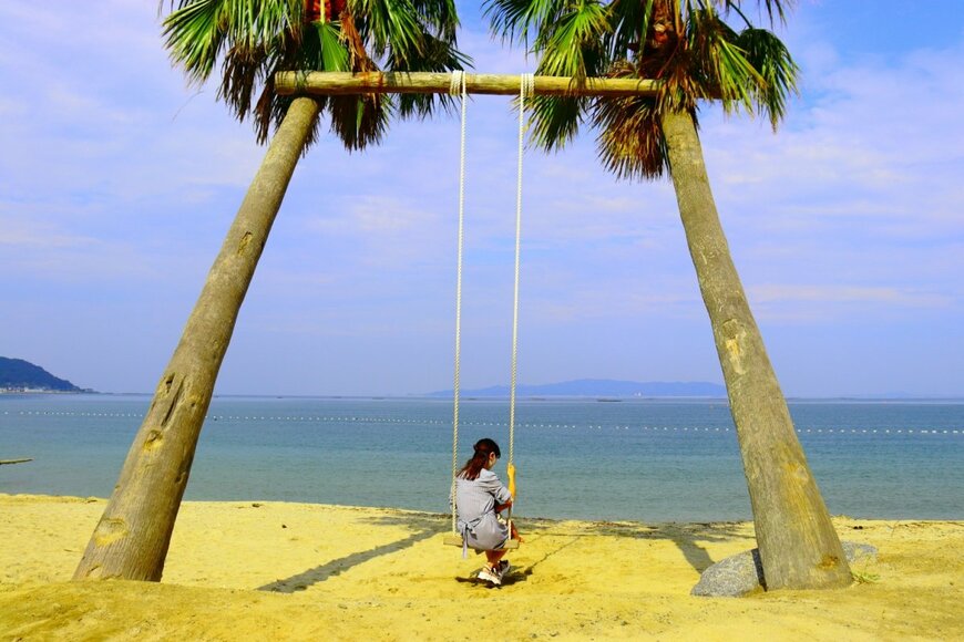 ヤシの木のブランコ
