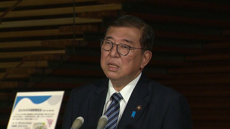 記者の質問に答える石破茂首相