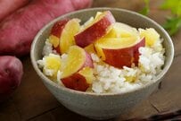 【65歳以上の無職夫婦世帯】「ひと月の生活費」みんなの平均はいくら？《最新の平均寿命》男女差はどれくらい？