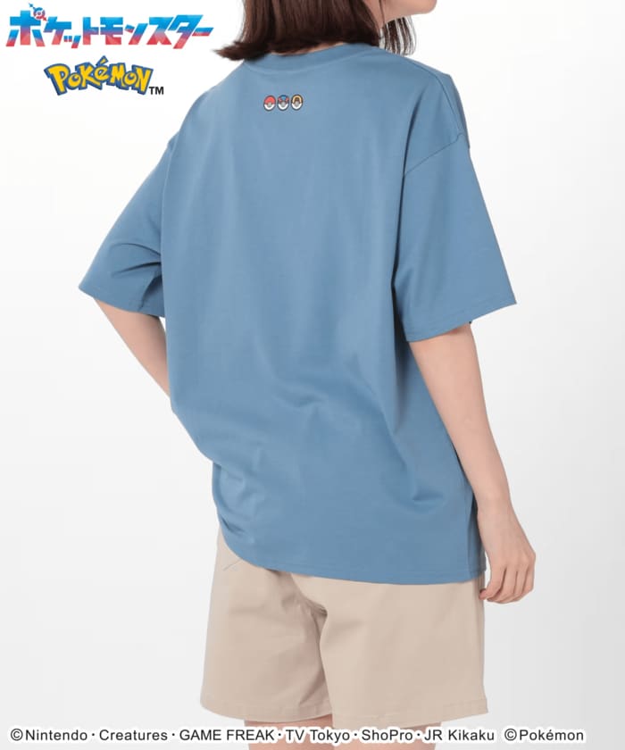 バックプリントも、さりげないアクセント