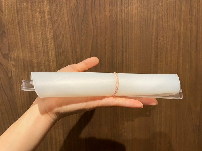 ゴムなどでくるくる巻くとコンパクトになりますよ