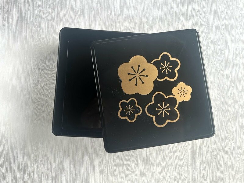 【ダイソー】ミニ三重箱（黒・13cm）筆者撮影写真