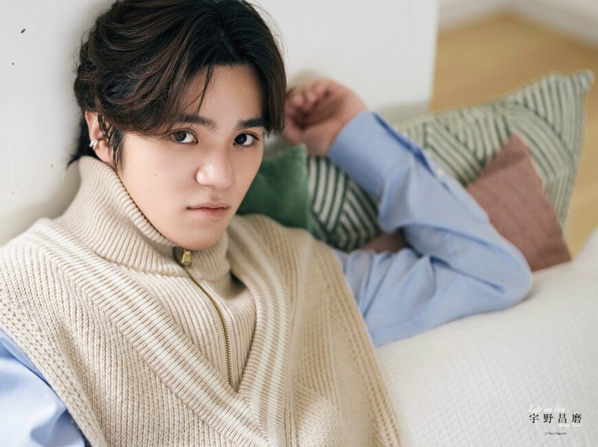 出所：株式会社扶桑社「フィギュアスケートLife Extra「Life on Ice 宇野昌磨」が発売！ 2種類の表紙画像とポスター4カットを初公開！」