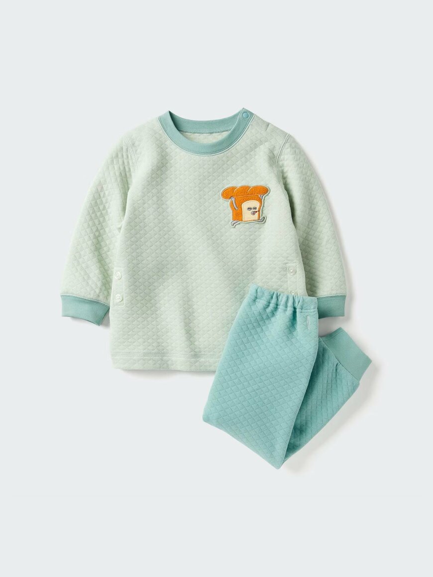 出所：ユニクロ公式　キルトパジャマ/パンどろぼう