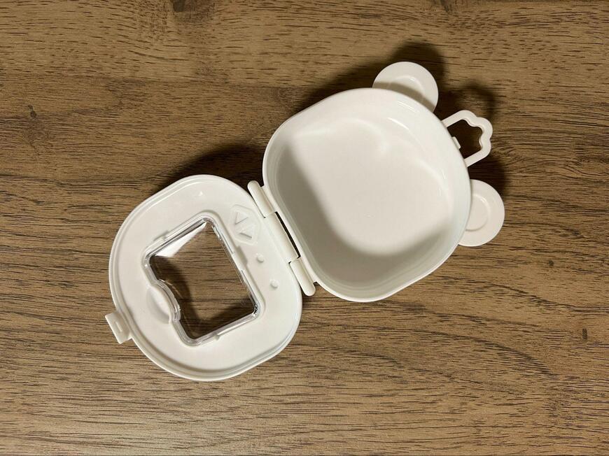 セリア、窓付ケース育成ゲーム機型画像