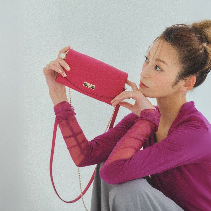 出所：しまむら公式　レディース バッグ（西山茉希）