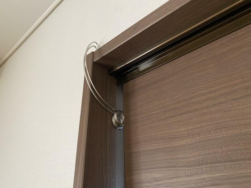 ステンレスかもいハンガー