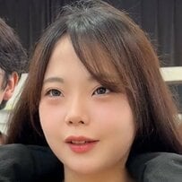 肩幅と髪の癖に悩む女性が中学生ぶりに「ボブ」にイメチェン！素敵な仕上がりに笑顔あふれる