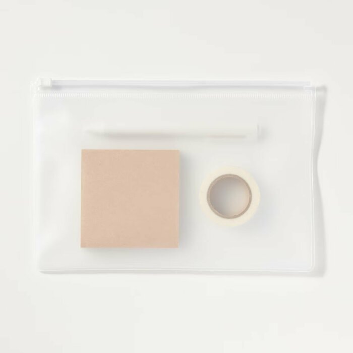 薄くてかさばらないので旅先でも便利