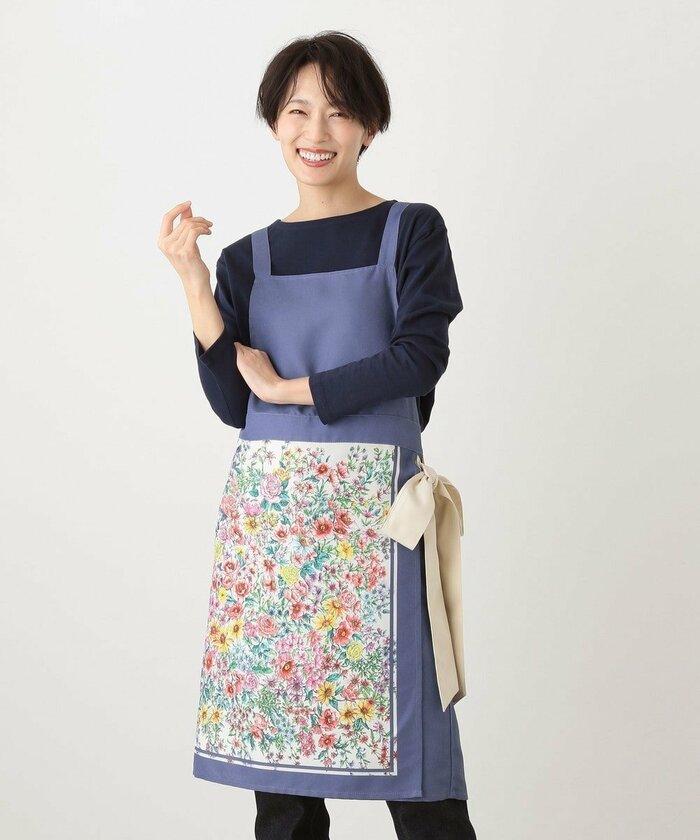 アフタヌーンティー公式 スカーフ柄エプロン
