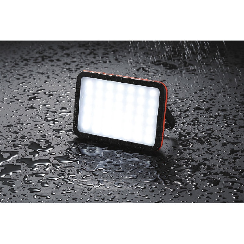 出所：ホームセンター通販コメリドットコム　防水USB充電式ワークライト　明るさ最大700lm　マグネット付き　L-700M