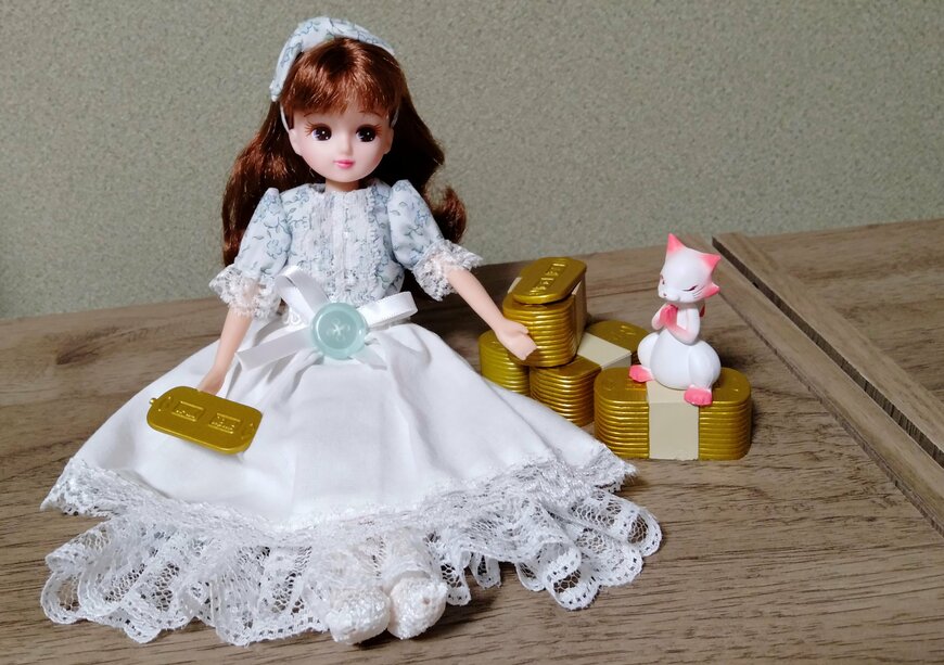 筆者撮影（スタンド・ストーンズ、強欲招き猫）