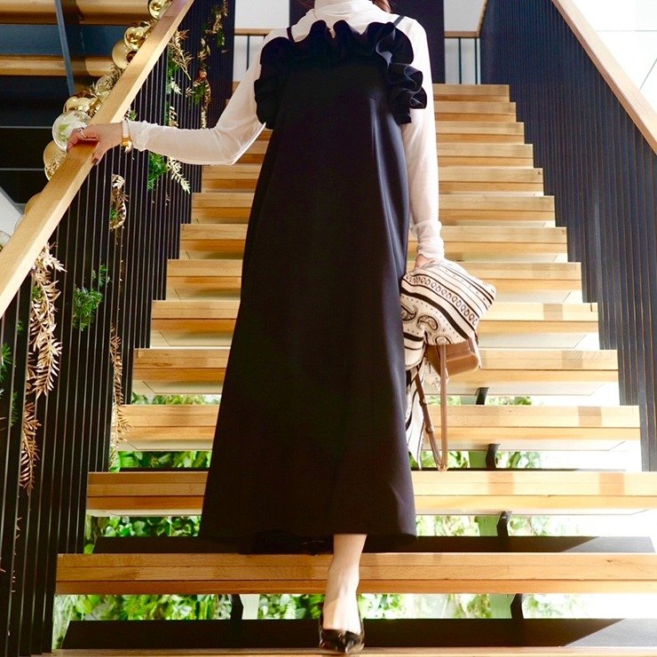 出所：しまむら公式　レディース　フリルキャミワンピース（hiichan）