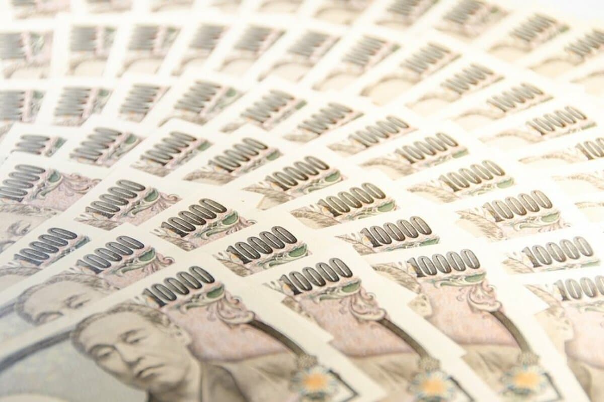 誰でも、楽して確実に月に100万円を稼げる方法を教えます! | LIMO | くらしとお金の経済メディア