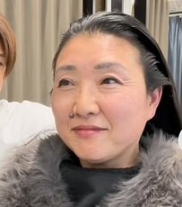 ロングヘアの女性がショートボブに大胆チェンジ　初めての前髪にドキドキの挑戦！