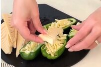 食感アップの食材がポイント【ピーマンの肉巻き弁当】思いやりあふれる愛妻弁当が話題