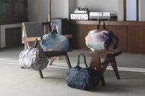 シュパッとたためる爽快さが魅力！人気の〈定番エコバッグ〉新作デザインがおしゃれです