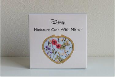 ディズニー好き必見！ティンカー・ベルがこっそり描かれた〈ミラー付き