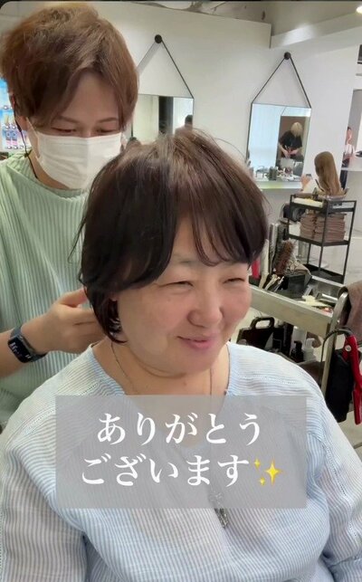 前髪をつくり、丸みを出したふんわりショートボブ（アフター）