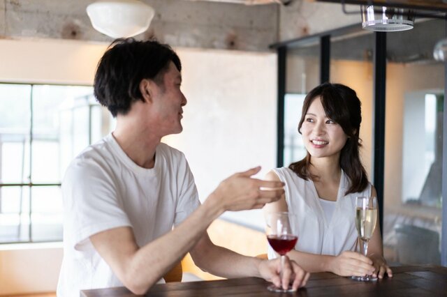 【独自調査】結婚するなら「年収500万円で共働き希望」vs「年収1000万円で専業主婦希望」どちらの男性？
