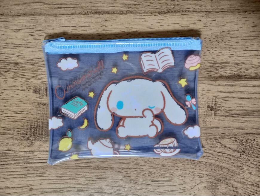 筆者撮影（セリア、ビニールポーチミニ おねむ）