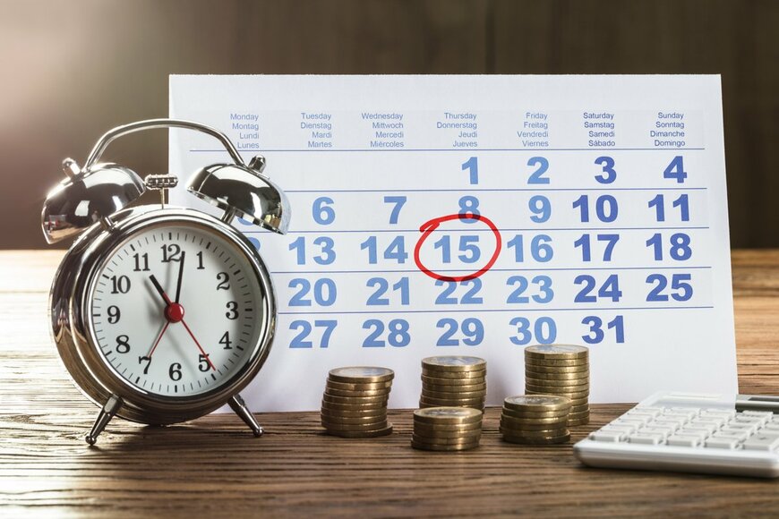 【年金カレンダー】年金の支払日はいつ？年金請求書や繰り下げ受給も解説