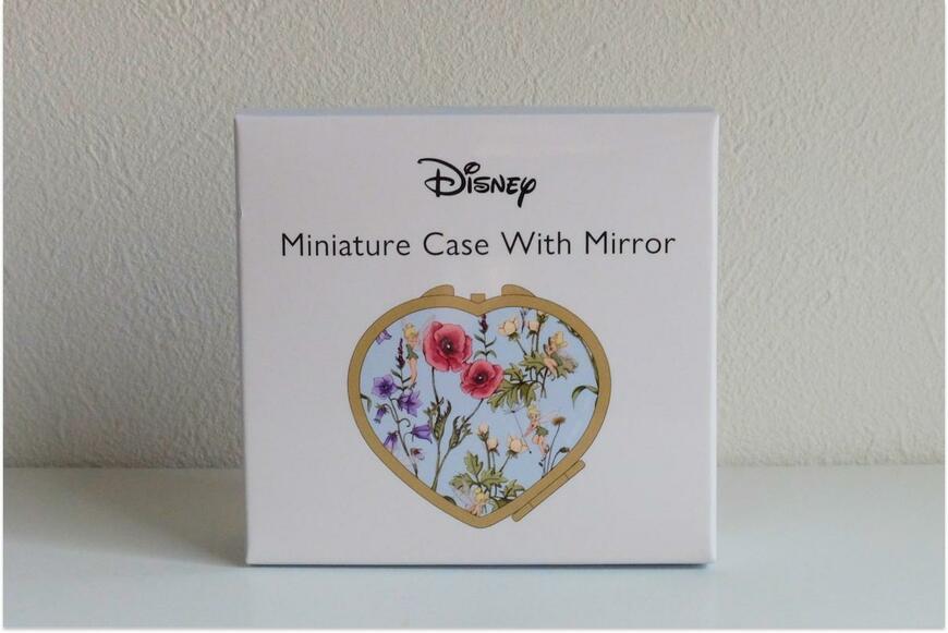 ダイソー「ミラー付きミニケース、ハートB(ティンカー・ベル)」