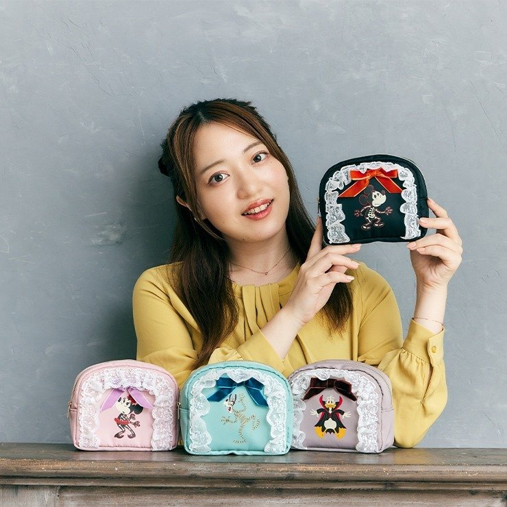 しまむら公式　レース付きポーチ（Disney）