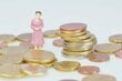50代シングル女性、離別・死別世帯の資産状況が危ない!?