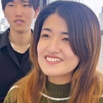 「留学前にばっさりと…」大胆カットで心機一転したい女性　要望通りの仕上がりに笑顔が止まらない！「グローバルなお客さまにピッタリ」