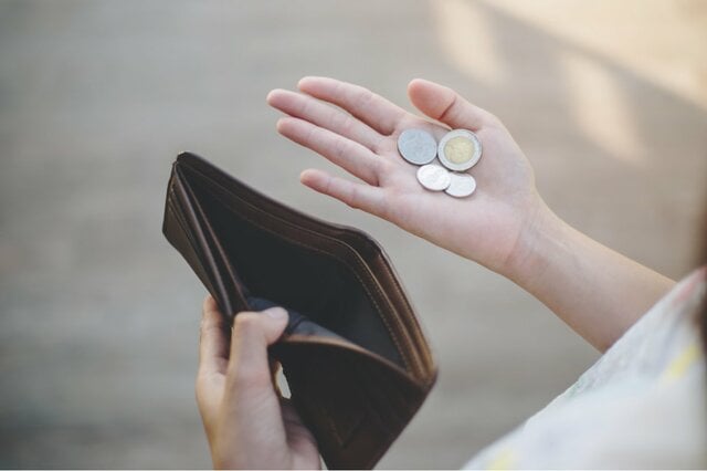 貯蓄下手を抜け出す！元銀行員が教える「お金が貯まらない人」の特徴3選と貯蓄上手になる基本4ステップ